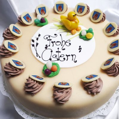 Guttaringertorte mit Osterdekor
