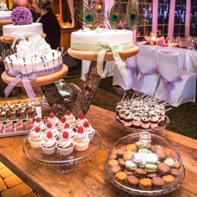 Hochzeitstorten und Candy Bar